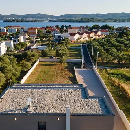 Villa Coratina Turanj